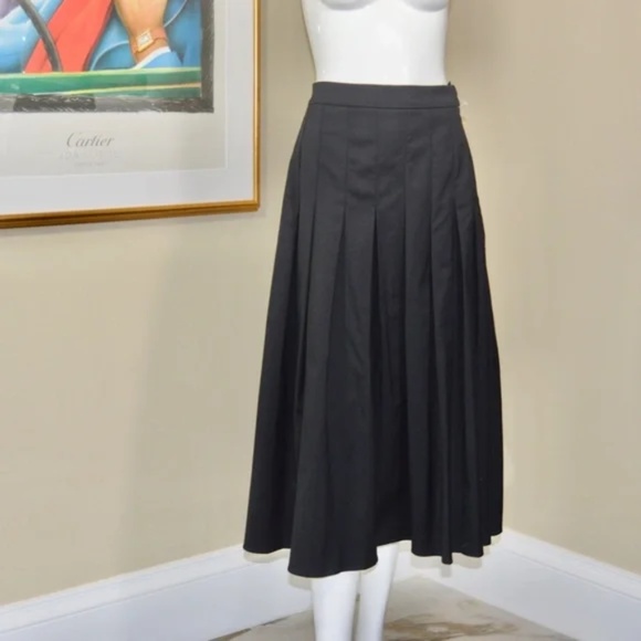 Fendi Black Maxi Pleated A line  skirt. Size 6 Made in Italy US 6 - Picture 14 of 14